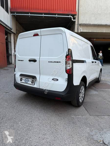 Комерційні автомобілі Ford