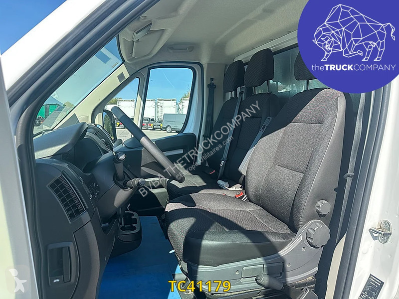 Véhicule utilitaire Peugeot 2.2 HDI