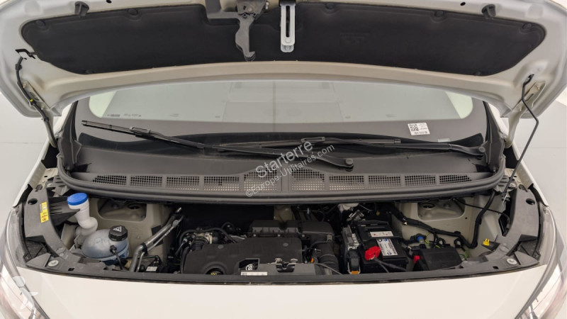 Véhicule utilitaire Peugeot Fourgon