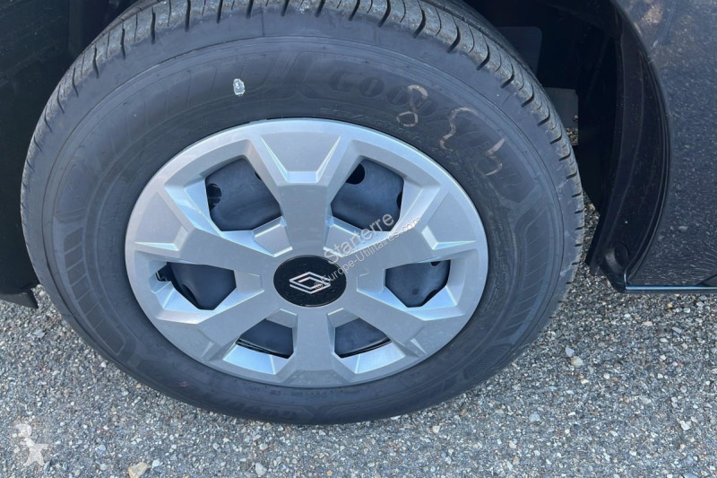 Véhicule utilitaire Renault  TRAFIC CABINE...