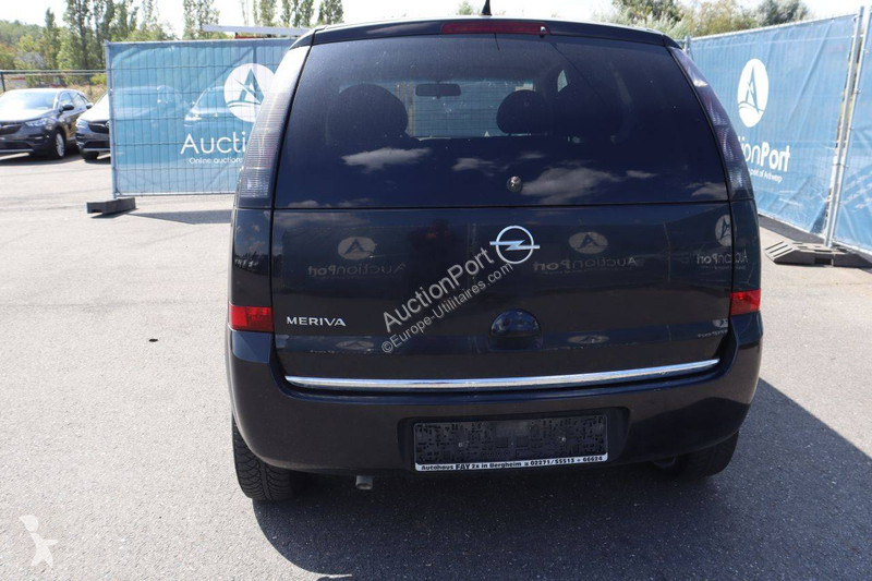 Véhicule utilitaire Opel