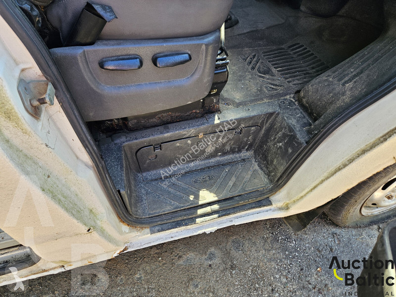 Véhicule utilitaire Ford