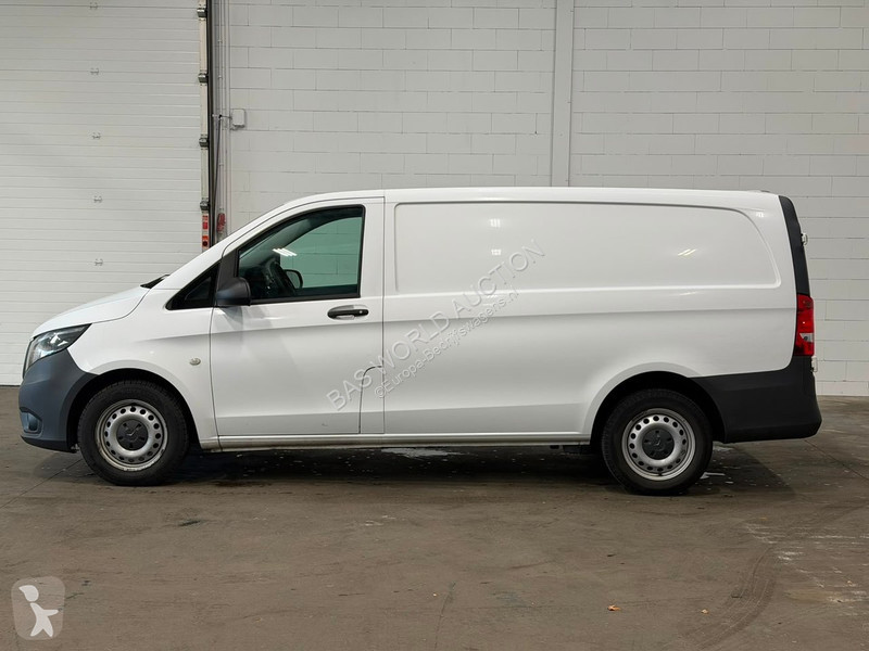 Véhicule utilitaire Mercedes 111 CDI Lang