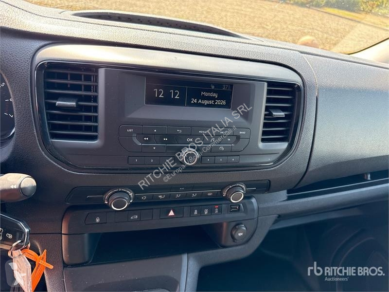 Комерційні автомобілі Opel 1.5