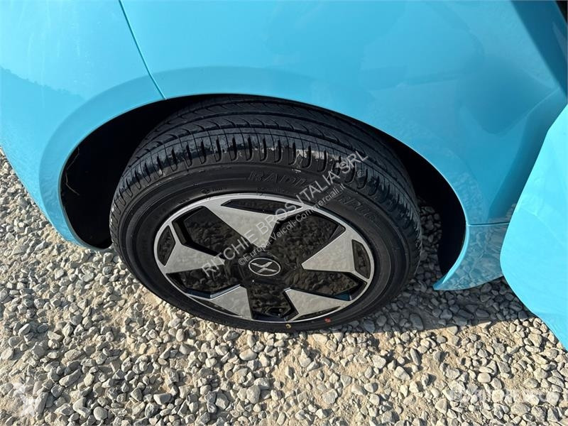Лекотоварен автомобил  XEV Yoyo