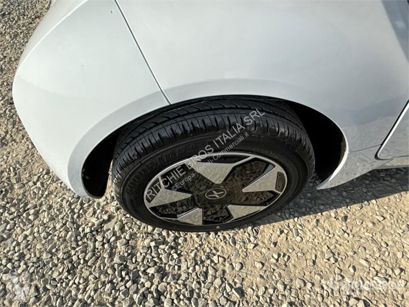 Лекотоварен автомобил  XEV Yoyo