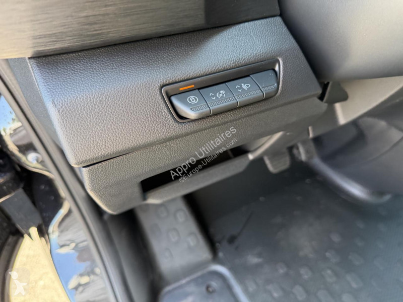 Véhicule utilitaire Renault TRAFIC L1H1 EXTRA...
