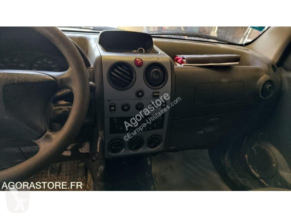 Véhicule utilitaire