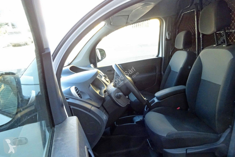 Véhicule utilitaire Renault KANGOO 1,5 DCI 95