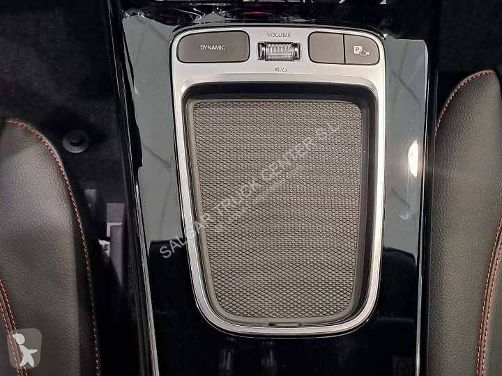 Furgoneta Mercedes