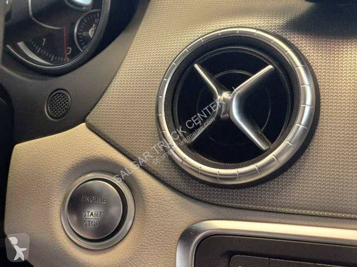 Furgoneta Mercedes