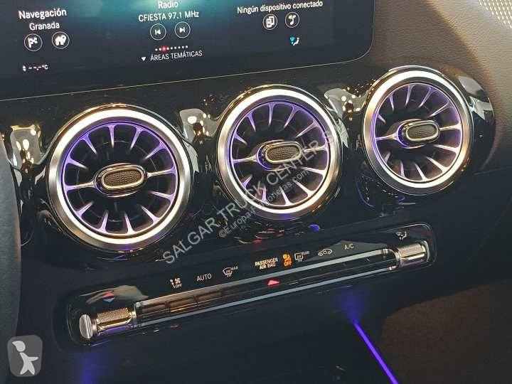 Комерційні автомобілі Mercedes