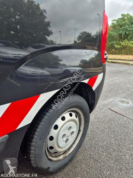 Комерційні автомобілі Peugeot BIPPER