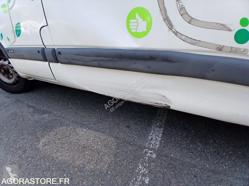 Комерційні автомобілі Renault MASTER