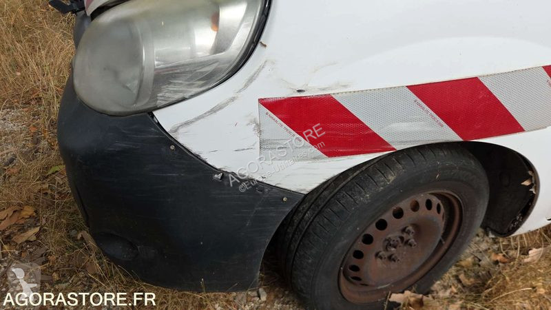 Лекотоварен автомобил Renault KANGOO