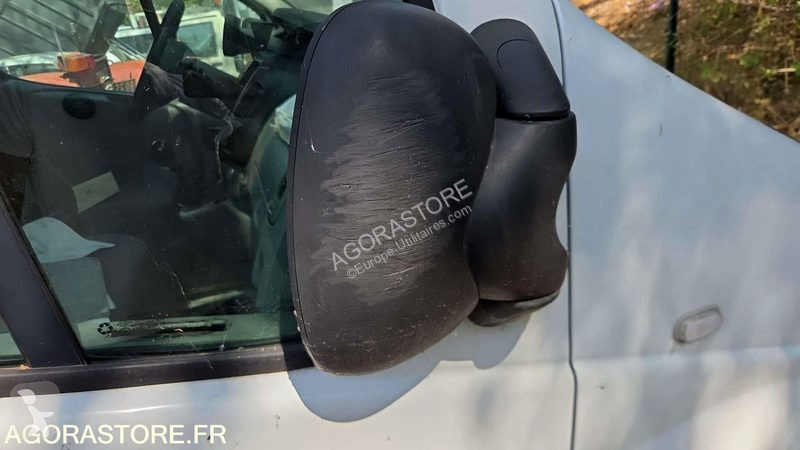 Лекотоварен автомобил Renault TRAFIC