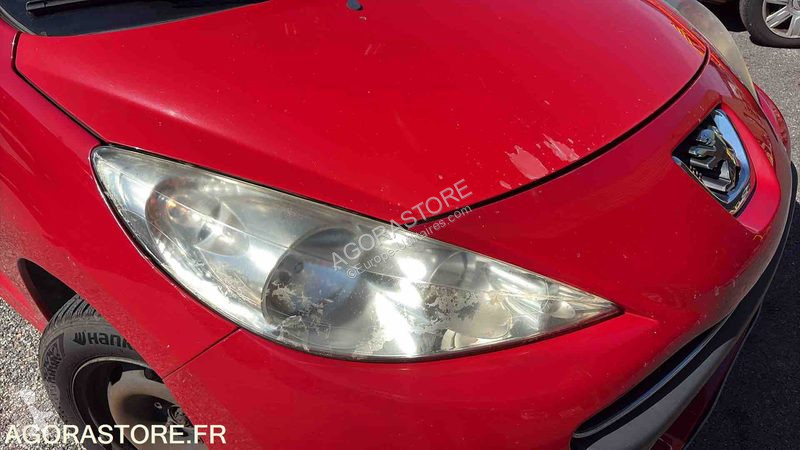 Лекотоварен автомобил Peugeot 207