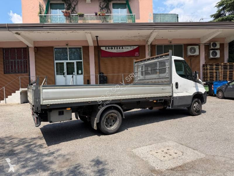 Furgoneta Iveco 35C12