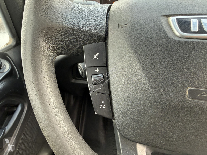 Furgoneta Iveco 35S14 2.3 352 L2H2 Airco Cruise...