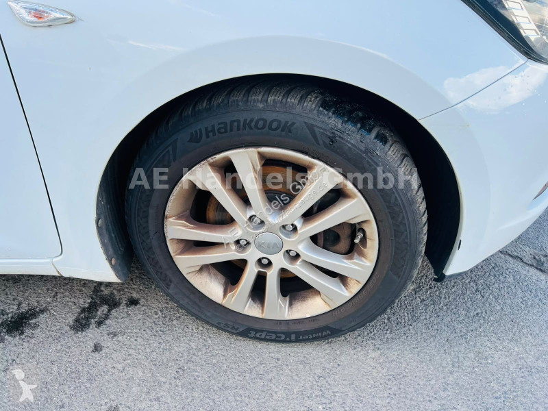 KIA cee'd Sportswagon 1.4 CRDi 90...