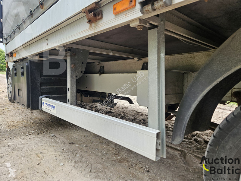 Véhicule utilitaire Renault  PARTNER