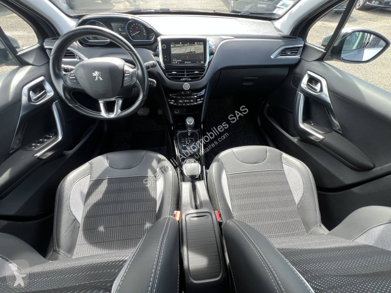 Užitkové vozidlo Peugeot 1.2 110ch Allure...
