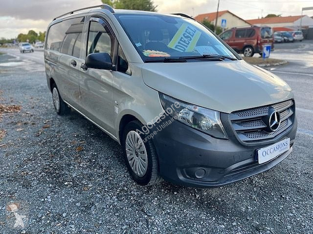 Veículo utilitário Mercedes VITO