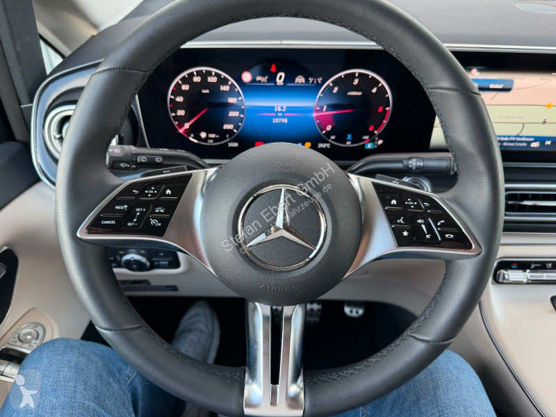Užitkové vozidlo Mercedes V 220 d  AIRMATIC...