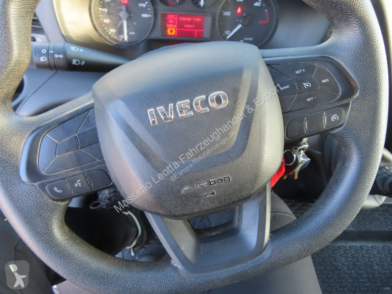 Furgoneta Iveco 35C16  3,0 Kipper Box Fz.65