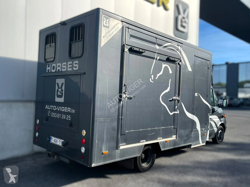 Veículo utilitário Mercedes 416