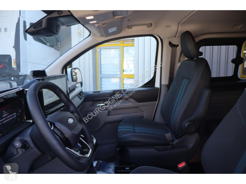 Véhicule utilitaire Ford