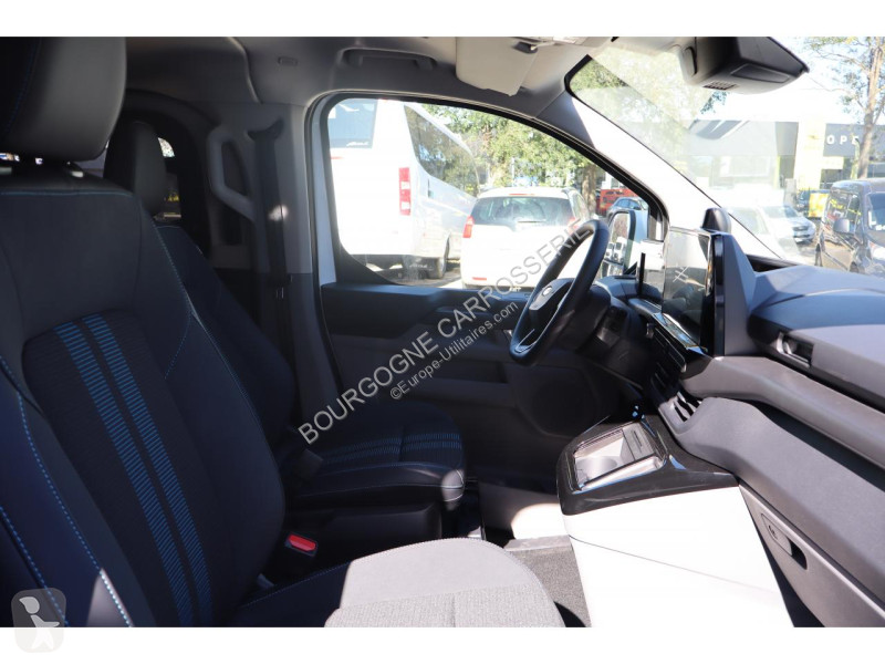 Véhicule utilitaire Ford
