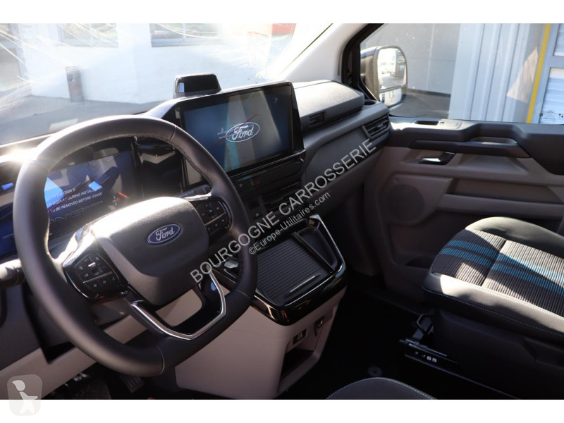 Véhicule utilitaire Ford
