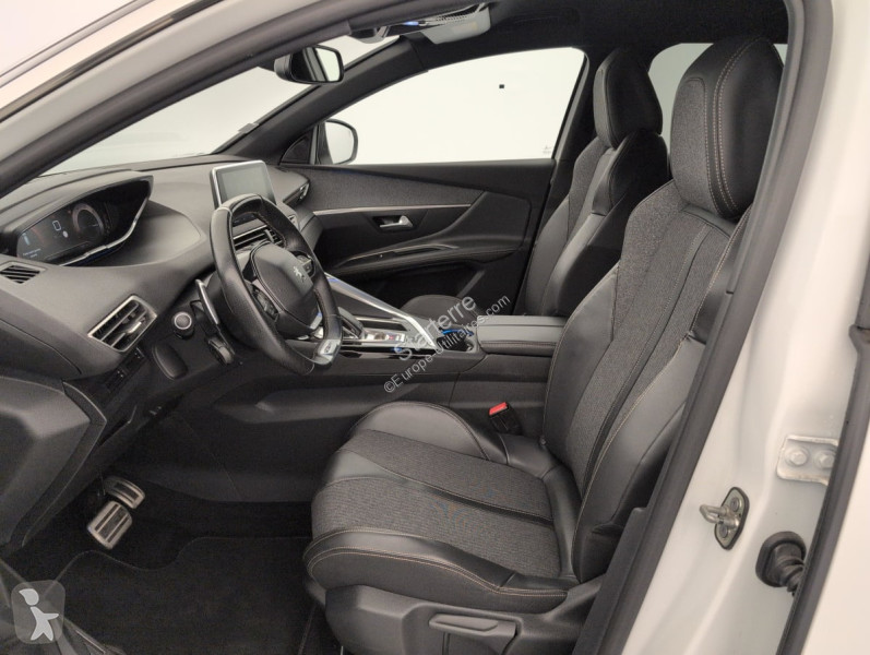 Véhicule utilitaire Peugeot