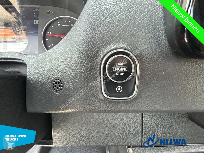 Véhicule utilitaire Mercedes 317 CDI L2H2...