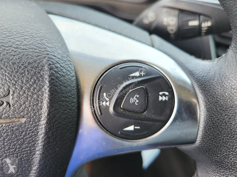 Véhicule utilitaire Ford 1.5 EcoBlue L2 Trend