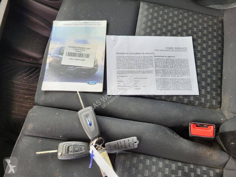 Véhicule utilitaire Ford 300 2.0 TDCI L1H1...