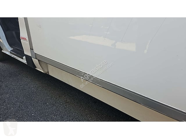 Véhicule utilitaire Renault TRAFIC