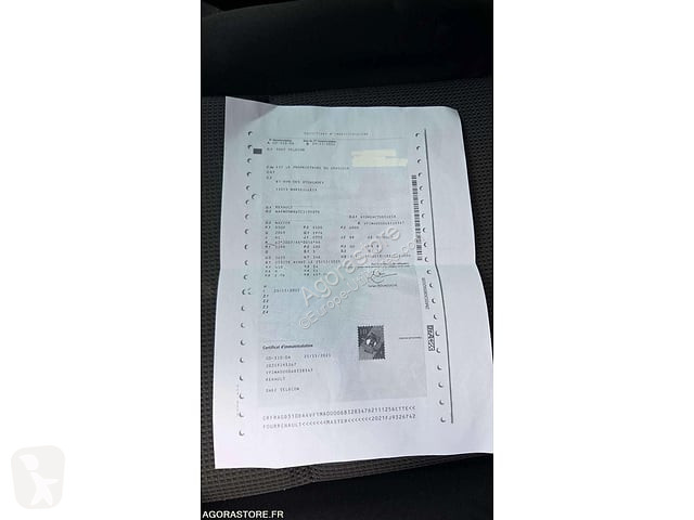 Коммерческий автомобиль