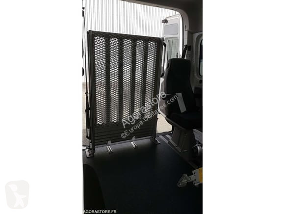 Коммерческий автомобиль