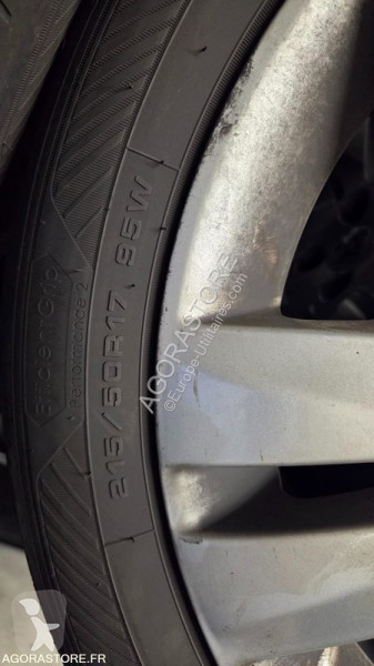 Samochód dostawczy Peugeot