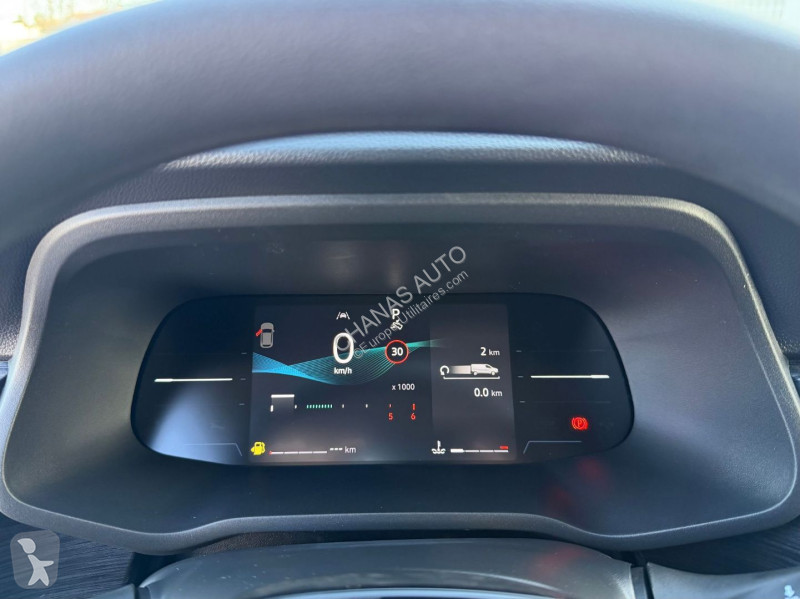 Furgoneta Renault L1H1 3T DCI 150 AUTO RED 3PL...