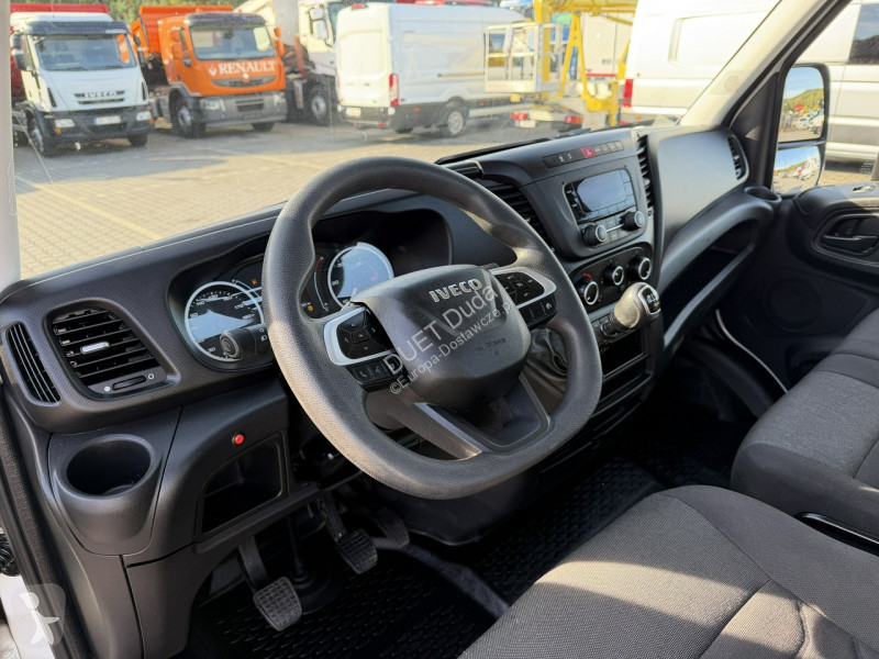 Furgoneta Iveco 35C18
