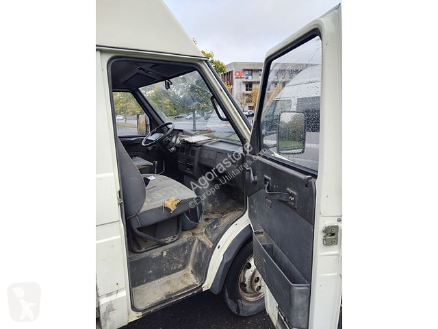 Furgoneta Iveco 35.8