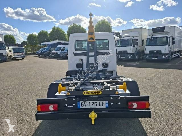 Véhicule utilitaire Renault 130.35