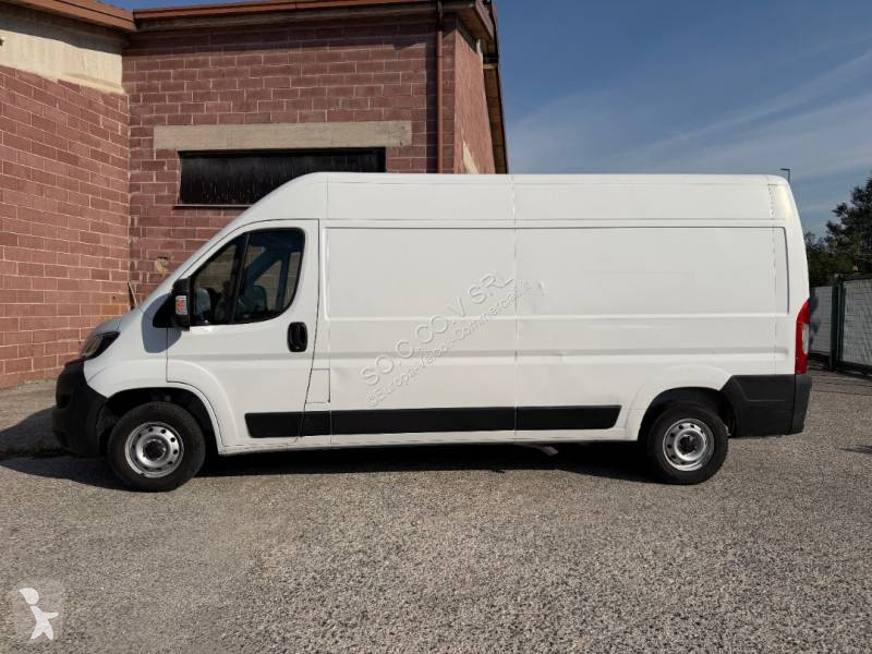 Furgoneta Fiat 2.2L 140 CV