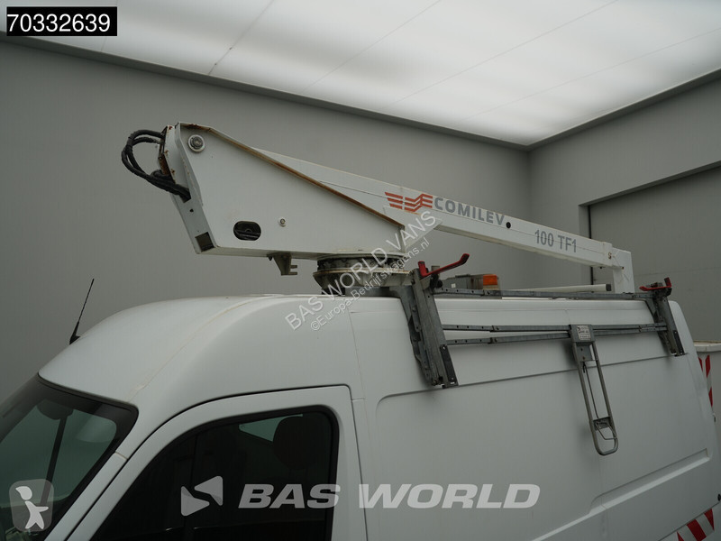 Véhicule utilitaire Renault Hoogwerker L2H2...