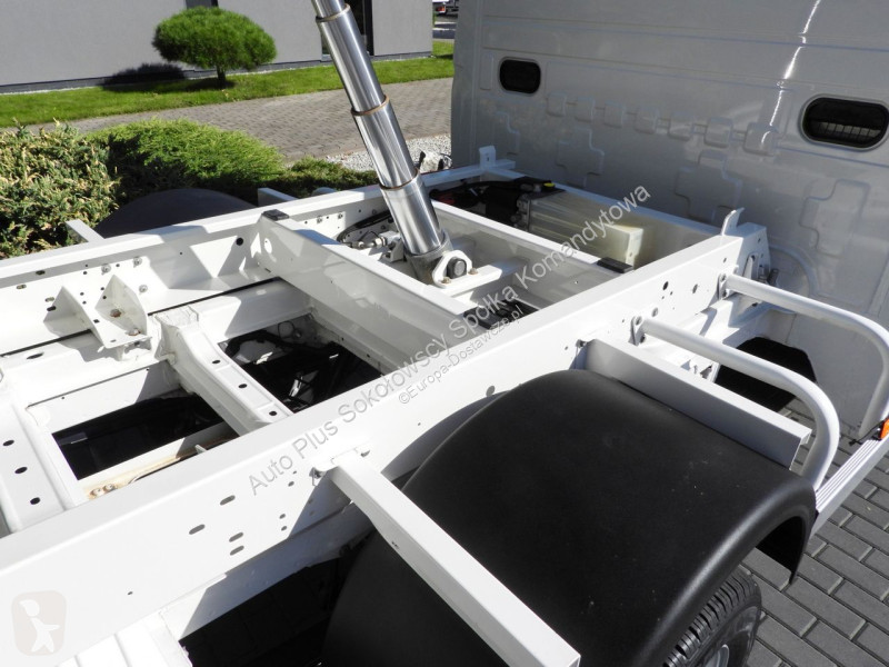 Véhicule utilitaire Volkswagen  CRAFTER