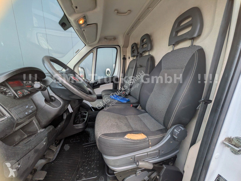 Véhicule utilitaire Fiat Multijet 130 / Nur...