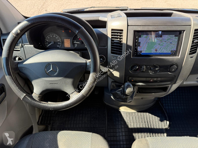 Véhicule utilitaire Mercedes 313 CDI 6 Sitze...